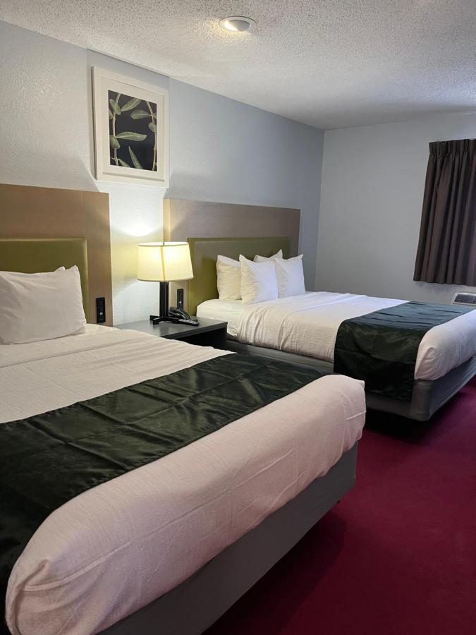 Pictured Rocks Inn And Suites Манисинг Екстериор снимка