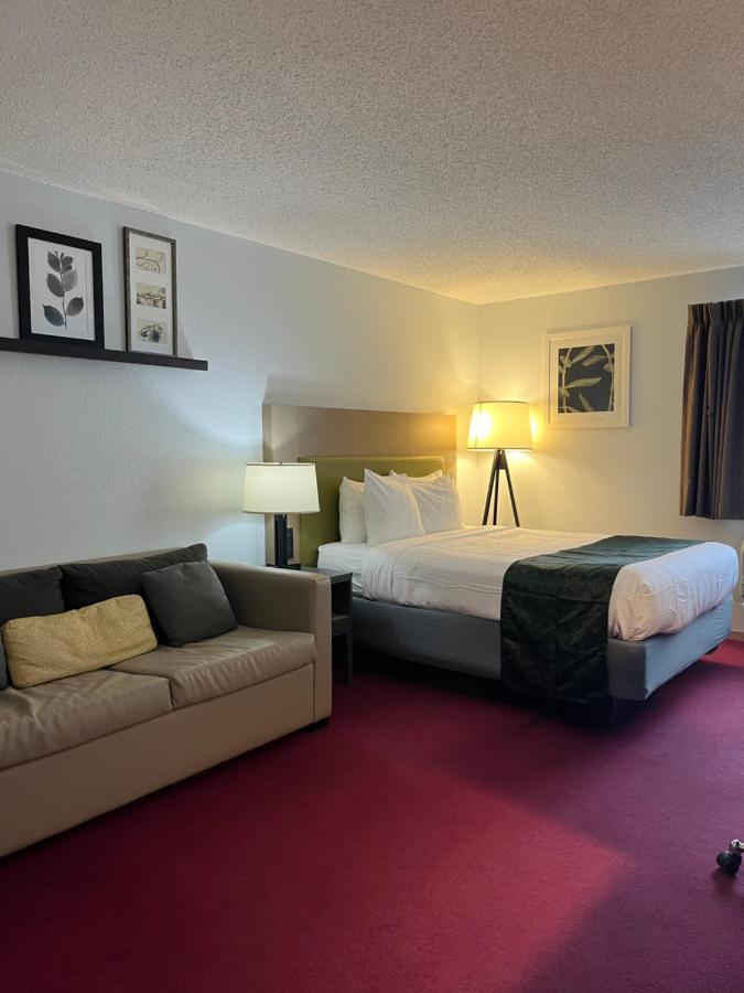 Pictured Rocks Inn And Suites Манисинг Екстериор снимка