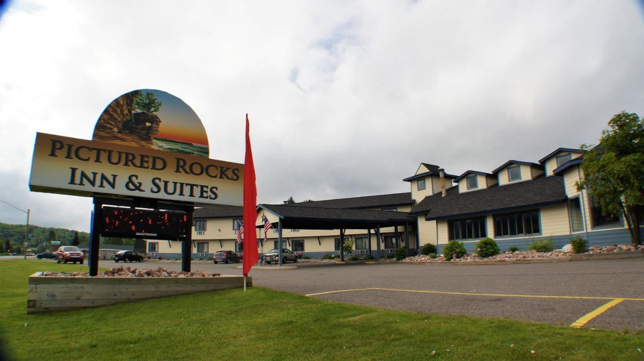 Pictured Rocks Inn And Suites Манисинг Екстериор снимка